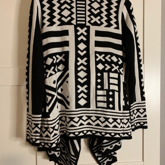 Cardigan - Picture 5 of 5